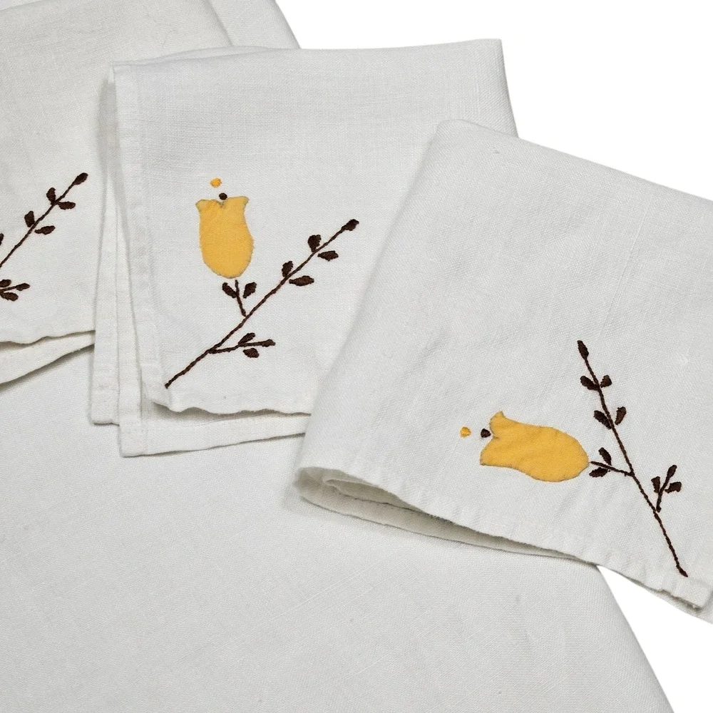 Vintage Handmade Linen Tablecloth Set Napkins Floral Applique Embroidery Cottage